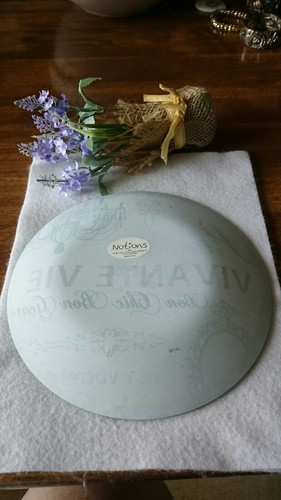 Notions Paris Decorative Glass Plate 8.5 inches New - Picture 5 of 6