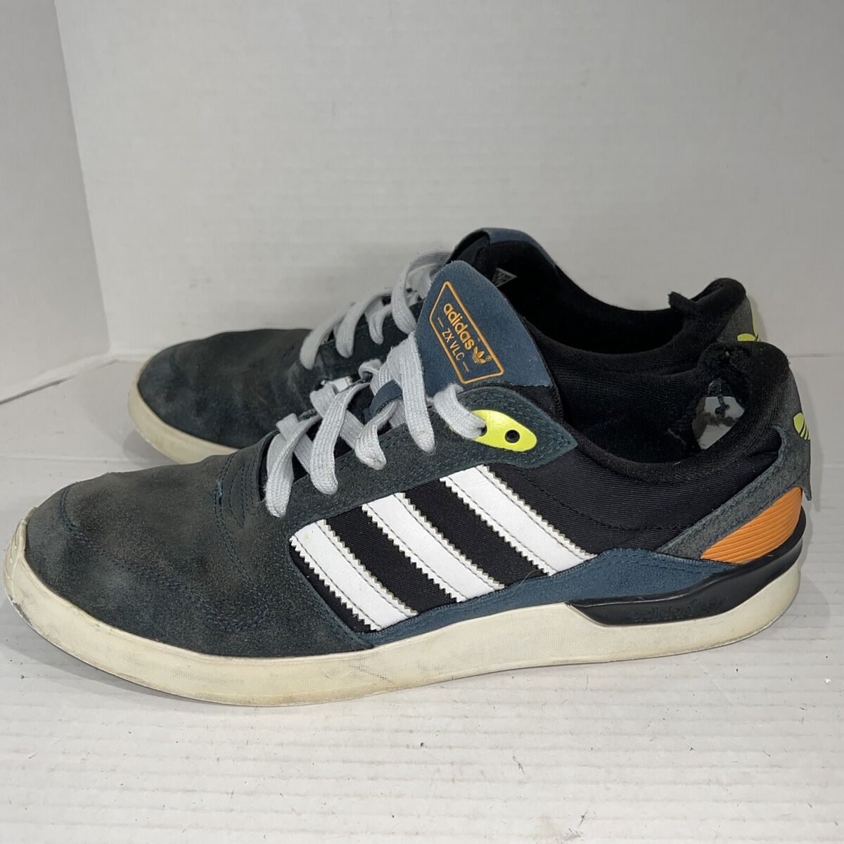 zwart grafiek Onschuldig Mens Distressed Adidas ZX VLC Skateboarding Blue Suede APC 011001 Sneakers  Sz8.5 | eBay