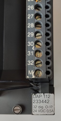 AEG Modicon DAP112 digital output module - Picture 4 of 4