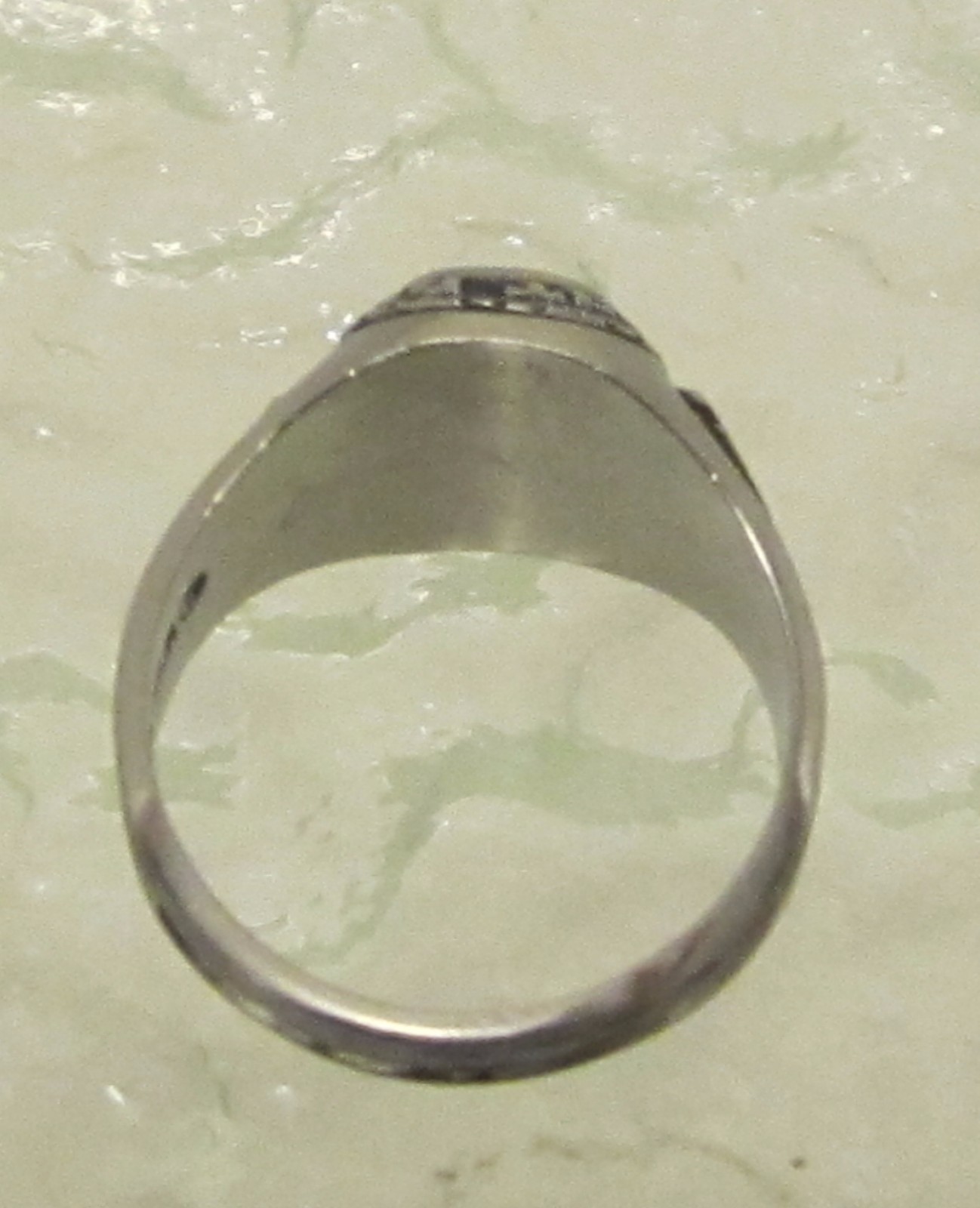 HJ ULTRIUM FUCHSIA STONE WHEAT RIDGE HIGH 1983 RING SIZE 7 FASHION