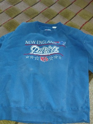 New England Patriots Embroidered Crewneck 26 X 26.5