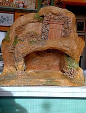 Scenario Per Presepe Più 8 Personaggi