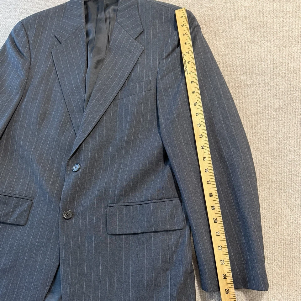 Vintage Chaps Ralph Lauren Blazer Mens 38R Pinstriped Jacket Gray Sport Coat - Image 4 of 4