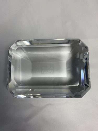 TIFFANY & Co Glass Crystal Clear USA TODAY Paperweight Decoration! Very 😎!!!