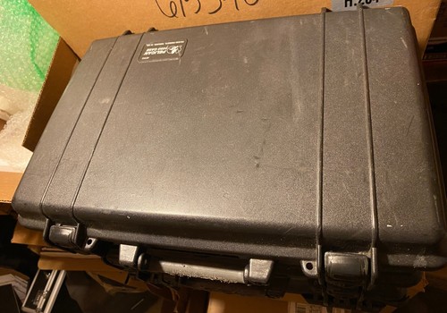 Pelican 1490 custodia rigida per computer portatile notebook con pad schiuma con graffi - Foto 2 di 18