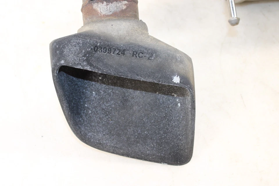 Silenciador de escape Saturn Sky 2007-2010 OEM IZ5 Foto 2 de 4