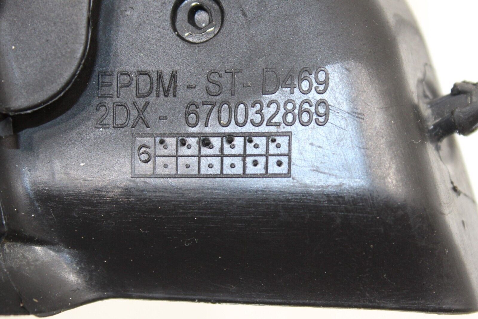 Maserati Levante 2017-2020 Front Right Lower Door side seal