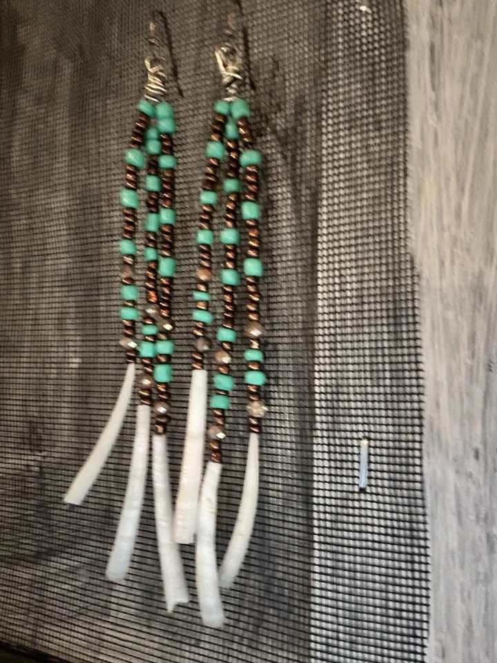 Native American, Dentalium, Beaded Earrings With 925 Silver Wire And Turquoise  - Image 4 of 4