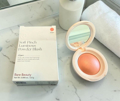 Rare Beauty Soft Pink Luminous Pressed Powder Blush in Hope New in Box
