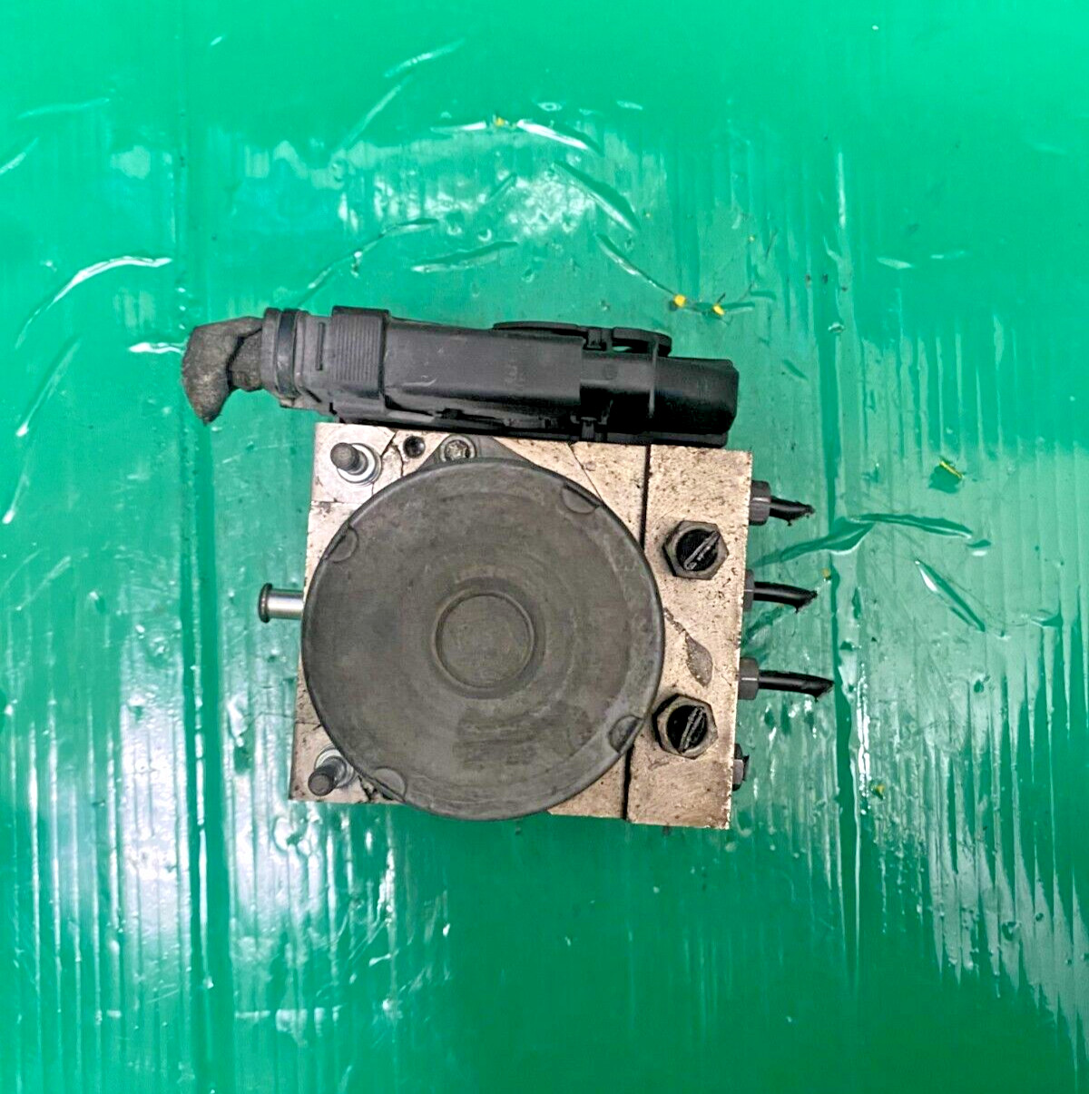 2008 Maserati GranTurismo ABS Anti Lock Brake Pump Module 0265950768