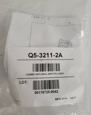 (4) Q'STRAINT Q5-3211-2A Combo Anti Swivel Bracket Assembly L-Track