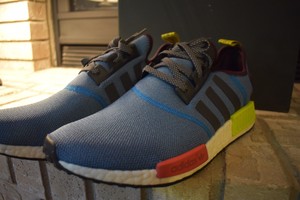 nmd r1 blue and red