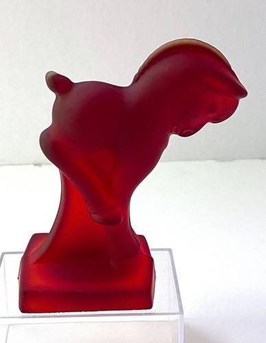 Heisey/Dalzell Viking Animal Figure RUBY RED SATIN #1527 KICKING COLT PONY 1989 - Picture 2 of 11