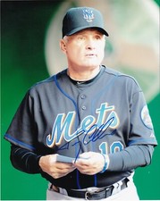 TERRY COLLINS   NEW YORK METS   ACTION SIGNED 8x10