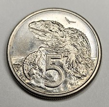 1982 New Zealand 5 Five Cents - Copper Nickel - World Coin - Queen Elizabeth II