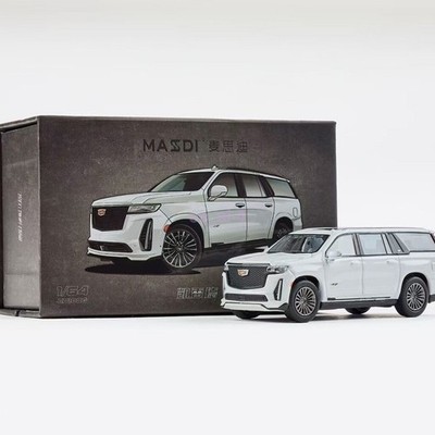Masdi 1:64 White Escalade Full Size SUV Sports Model Diecast Collect Car