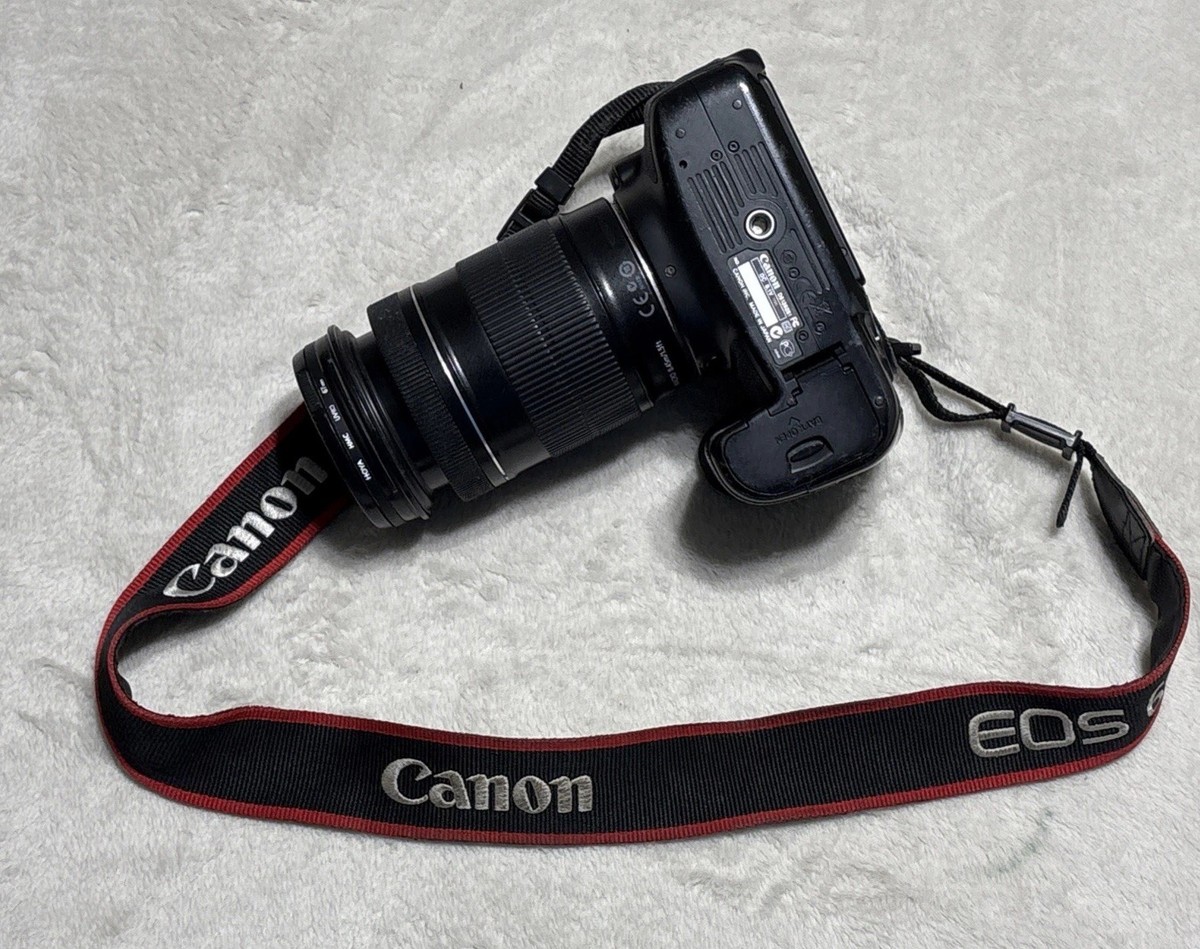 Canon EOS 60D EF-S18-135mm f/3.5-5.6 IS USM Kit Complete With