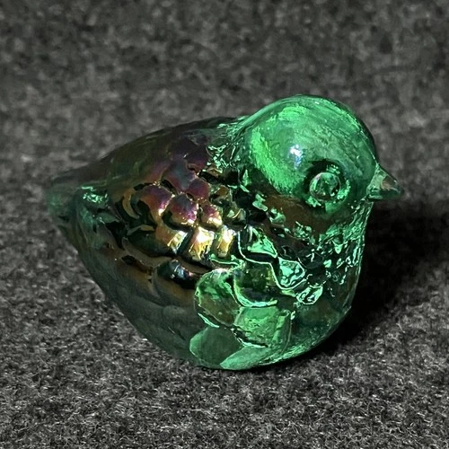 Fenton Art Glass Quail Bird Figurine Green Iridescent Small Vintage * READ