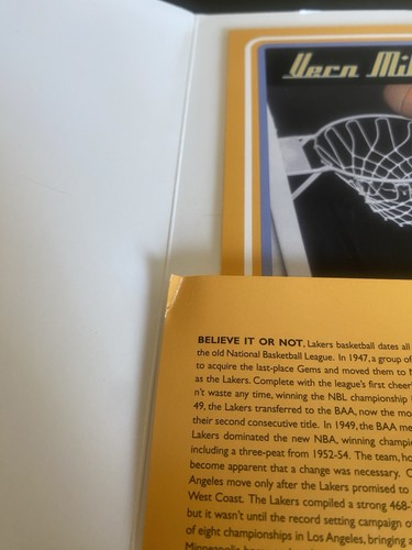 2001-02 LOS ANGELES / MINNEAPOLIS LAKERS AMERICAN EXPRESS POSTCARDS - Picture 4 of 6