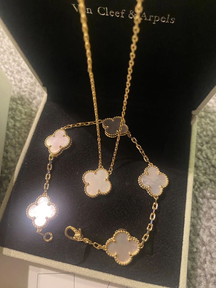 Juego de collar pulsera chapado en oro 18k con caja y bolsa Foto 4 de 4