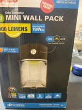 Halo MWP40FSUNVDBZ Mini Wall Pack Light, LED Bronze, 150W Eq, Dusk-to-Dawn, CCT