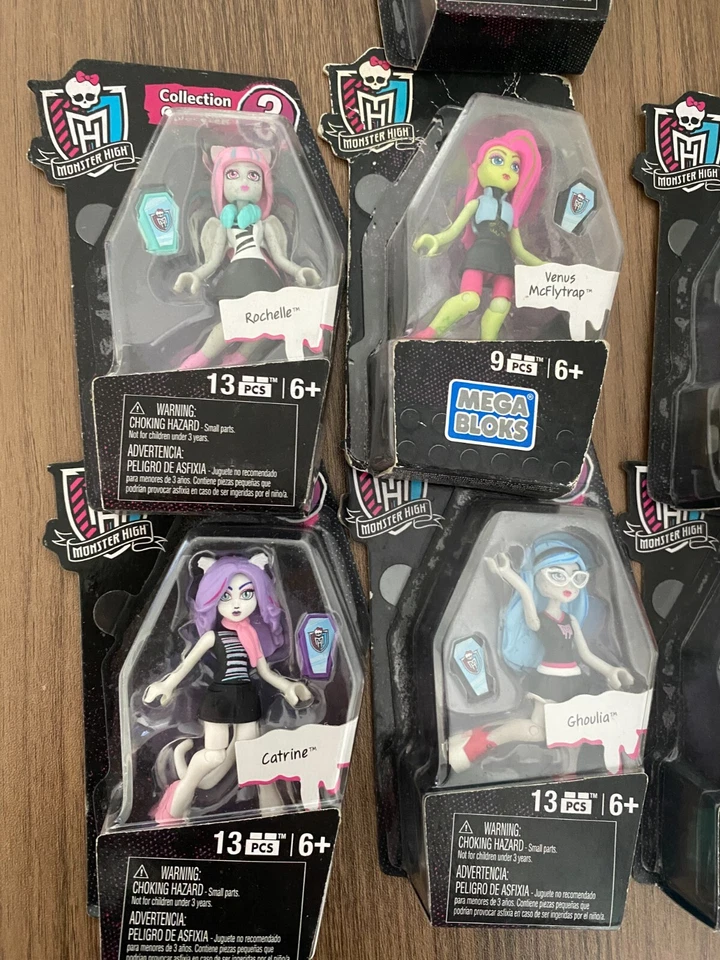Mega Monster High  Girl Bloks Action Figure Toy 7 pcs/set - Image 3 of 3