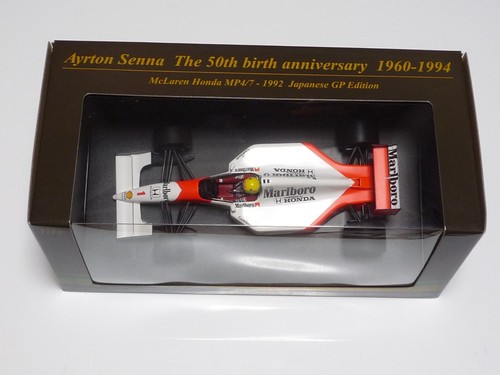 MINICHAMPS 1:18 McLaren Honda MP4/7 A. Senna GP del Giappone 1992 "Marlboro" - Foto 9 di 10
