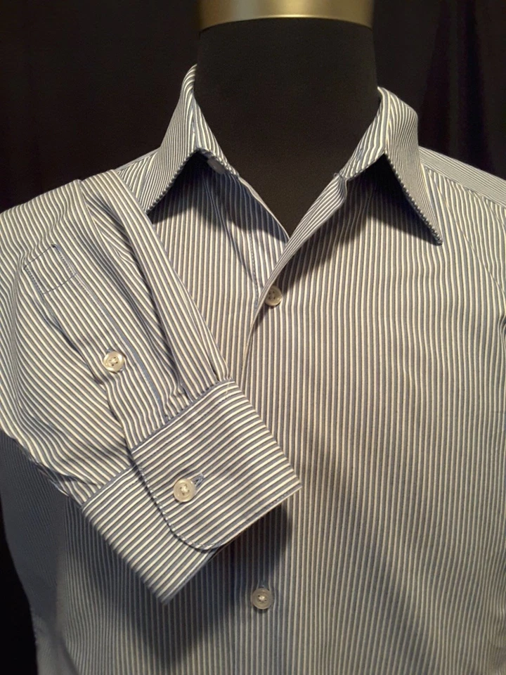  Alfani, etiqueta roja, hombre reserva, talla 16, 34-35, azul, rayas blancas, cuello abierto. Foto 4 de 4