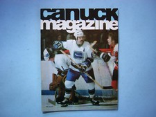 1974/75 VANCOUVER CANUCKS PHILADELPHIA FLYERS PROGRAM BOBBY CLARKE DENNIS KEARNS