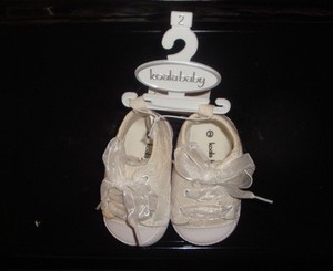 Infant Girl Koala Baby Toys R Us White Decorative Crib Sneakers