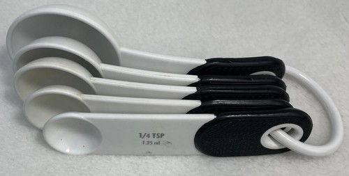 White & Black KITCHENAID 5 PC MEASURING SPOONS SET WITH RUBBER GRIPS/ring - Picture 5 of 7