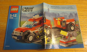 Lego Incomplete Set 7942 City Town Fire Off Road Fire Rescue WITH 1 MINIFIGURE
