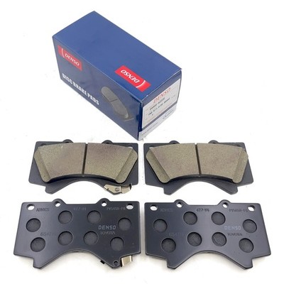 OEM Front Brake Pad Kit  For 2007-2018 Pickup Trucks Genuine 04465-AZ220