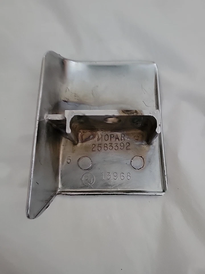 N.O.S. Mopar Inside Door Handle Part No 2583 392 RH. - Image 2 of 4