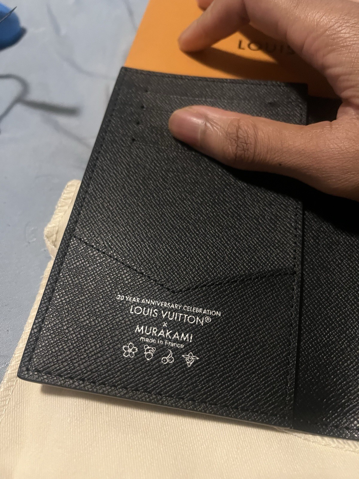 LV Wallet - image 7