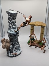 Eidos Playmates Tomb Raider Lara Croft vs Yet...
