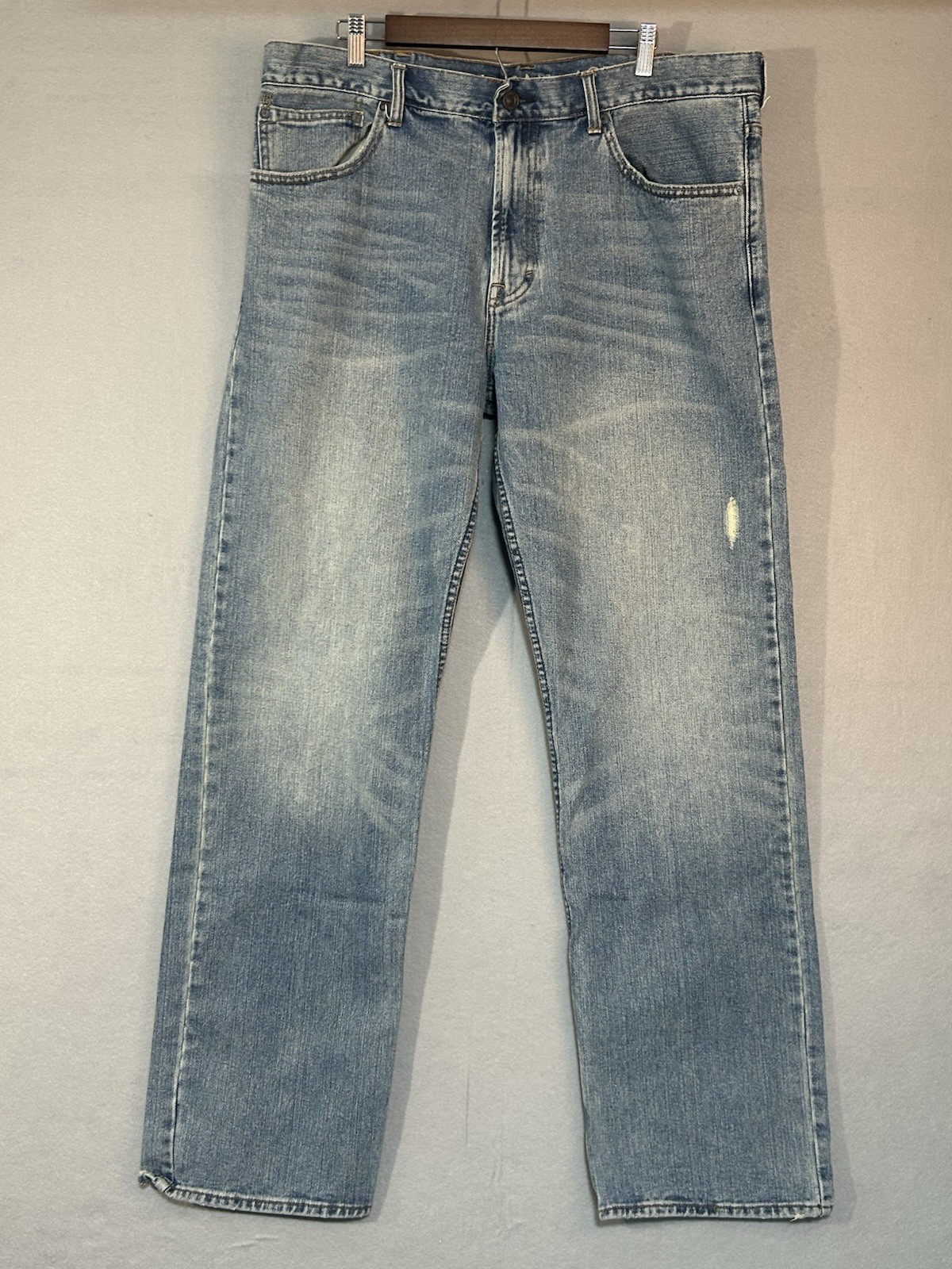 Men&rsquo;s 40x34 Low Loose Fit Light Wash Distressed