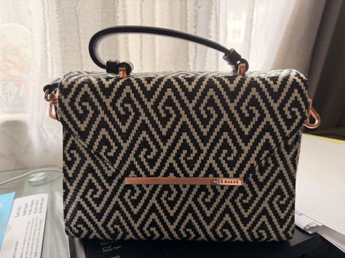 Ted Baker Handbag w/Strap/Black & White/Woven Pattern/Small