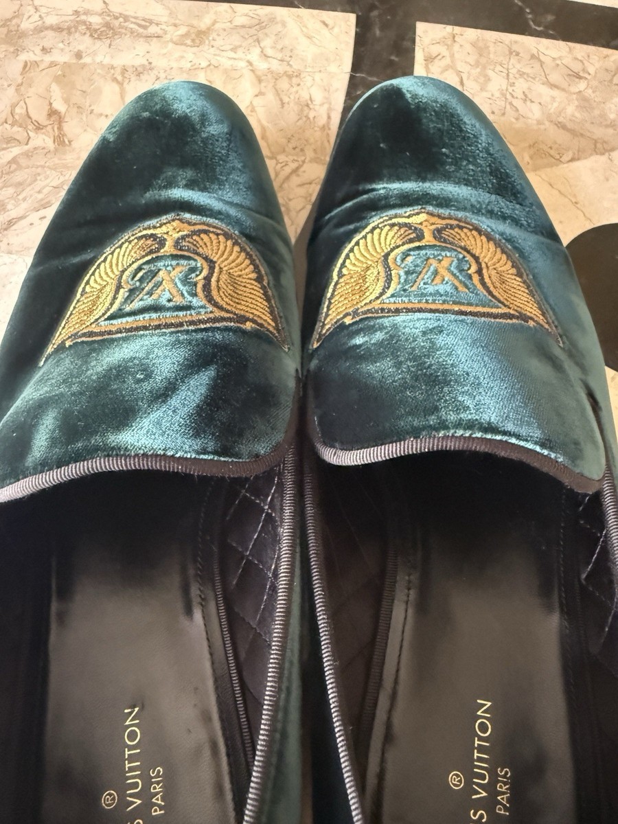 EUC Louis Vuitton GREEN VELVET GOLD WINGS LOAFERS UK size 10.5 US