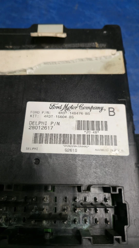 2005 2006 FORD MUSTANG MÓDULO DE CONTROLE DE CORPO CAIXA DE FUSÍVEIS INTERIOR BCM 4R3T-14B476-BS - Imagem 2 de 4