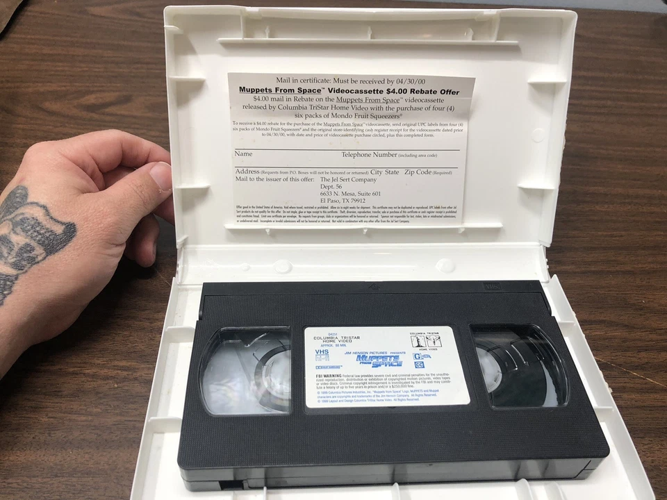 5 Muppets VHS Movie Lot VHS - In Space, Movie, Classic Theatre, Christmas, Caper - Image 4 of 4