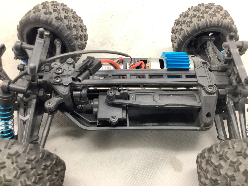 TENSSENX 1:18 Scale All Terrain RC Cars, 40KM/H High Speed 4WD Remote Control... - Image 2 of 4