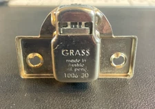 NEW! GRASS Cabinet Hinge 1006-30 Self Close Spring, Clip On style, no Base Plate