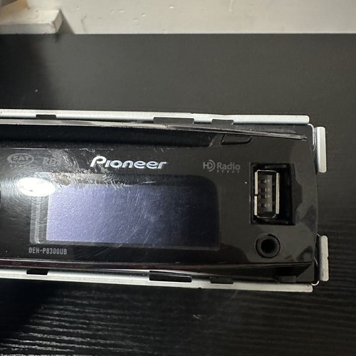 PIONEER DEH-P8300UB STEREO HD RADIO Tested Works Used - Picture 3 of 6