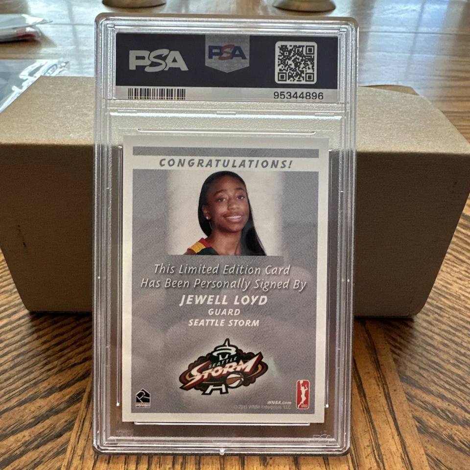 2015 RITTENHOUSE WNBA JEWELL LOYD RC AUTOGRAPH PSA 10 - Image 2 of 2