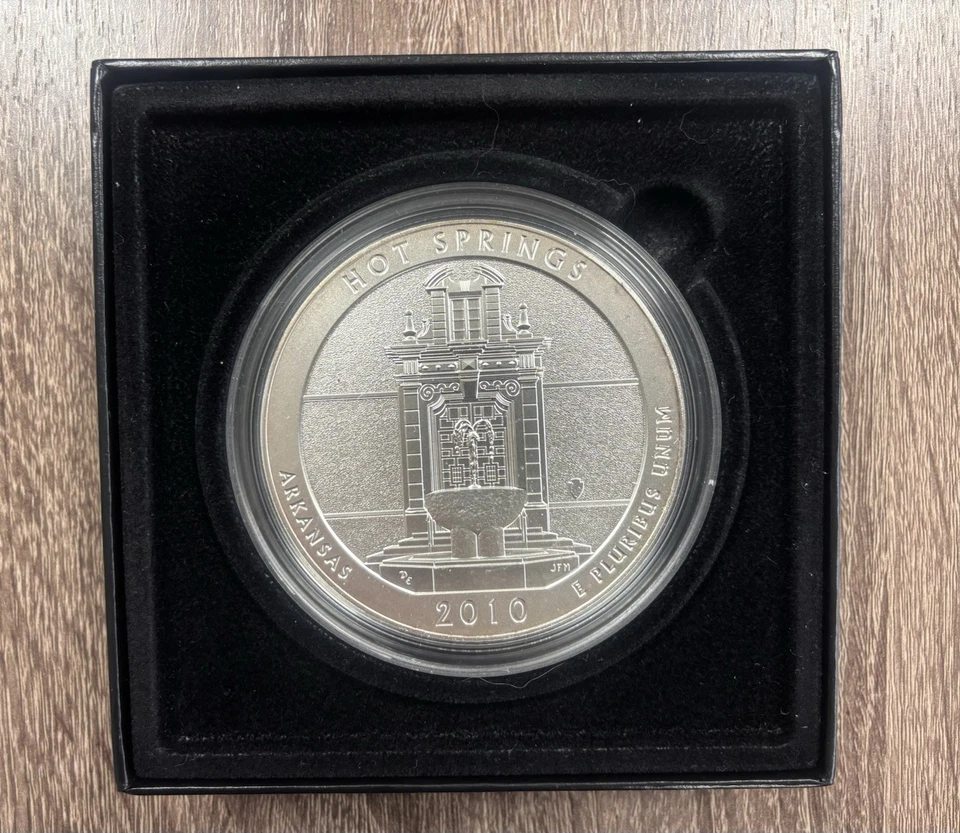 Parque Nacional ATB Hot Springs 2010-P 5 oz plata bruñida con caja y certificado de autenticidad Foto 2 de 4