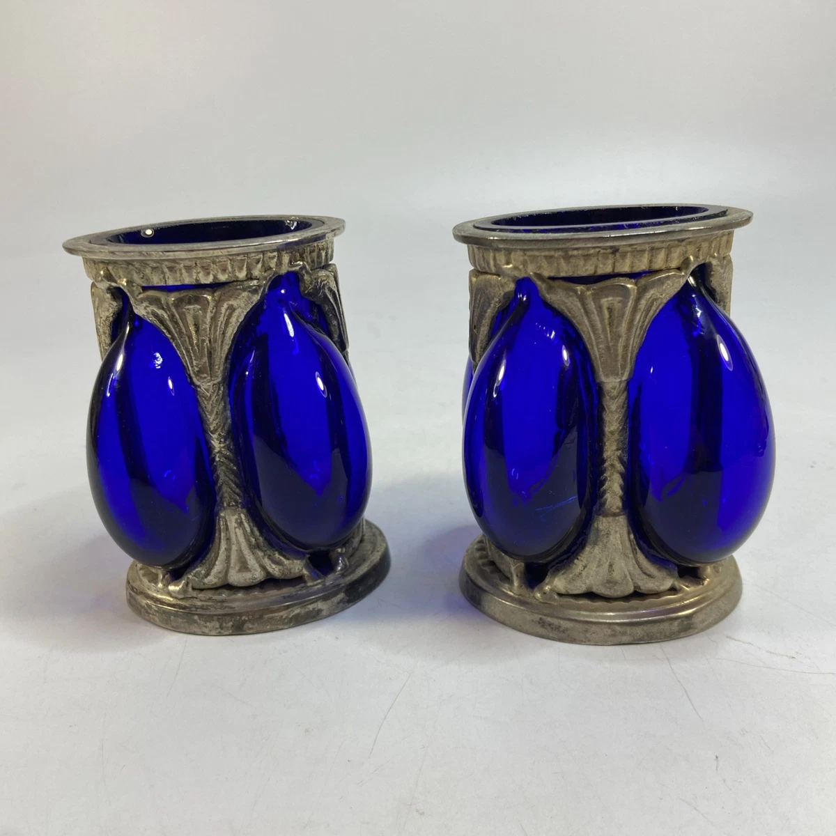 Glass Blue Collectible 1900-1919 Time Period Manufactured Vases