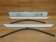 Original Mercedes W167 Scheibenwischer-Set f&uuml;r vorne - A1678209201