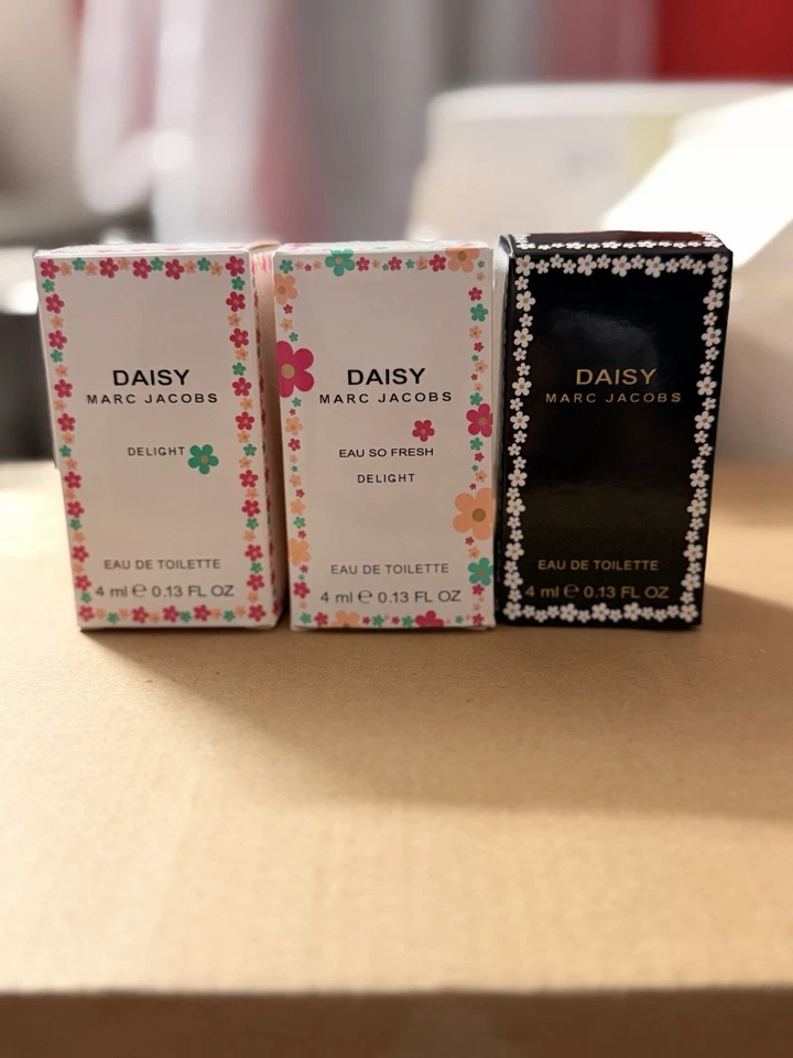 Marc Jacobs Daisy Mini Juego de Perfumes - 3x 4ml Foto 3 de 3