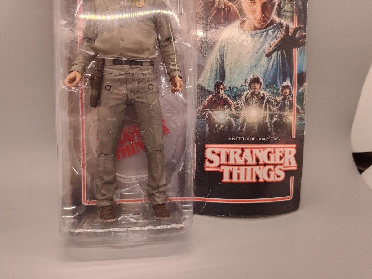 ストレンジャー・シングス CHIEF HOPPER！Netflix フィギュア ストレンジャー・シングス CHIEF HOPPER！Netflix フィギュア